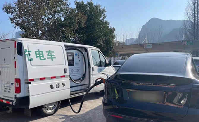 五河汽车搭电